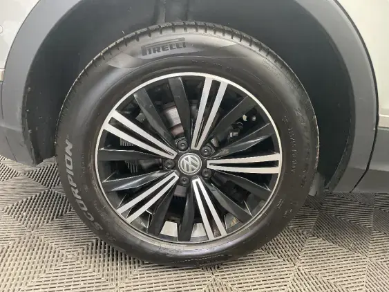 VOLKSWAGEN TIGUAN II - voiture d'occasion - Photo 25