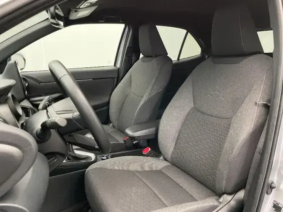 TOYOTA YARIS CROSS I - voiture d'occasion - Photo 18