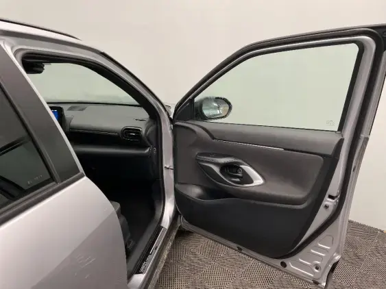 TOYOTA YARIS CROSS I - voiture d'occasion - Photo 20