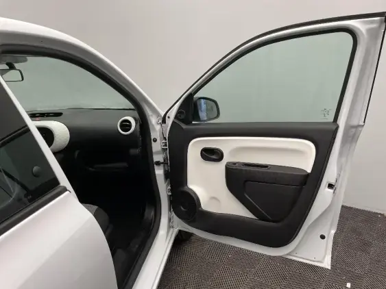 RENAULT TWINGO III - voiture d'occasion - Photo 18