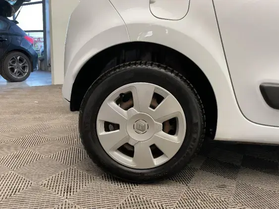 RENAULT TWINGO III - voiture d'occasion - Photo 22