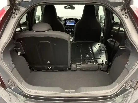 TOYOTA AYGO X - voiture d'occasion - Photo 16