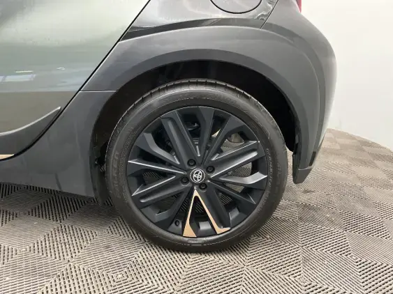 TOYOTA AYGO X - voiture d'occasion - Photo 24