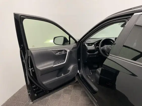 TOYOTA RAV4 V - voiture d'occasion - Photo 19