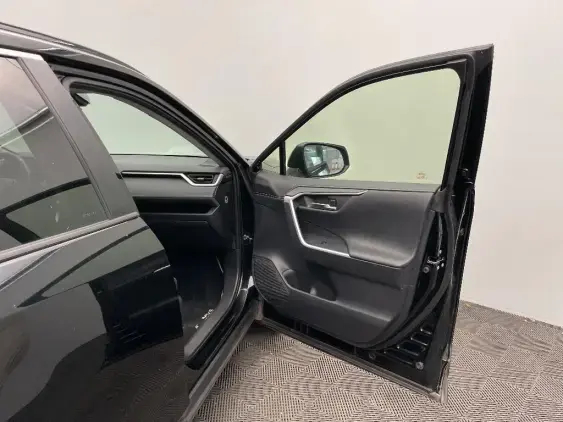 TOYOTA RAV4 V - voiture d'occasion - Photo 20