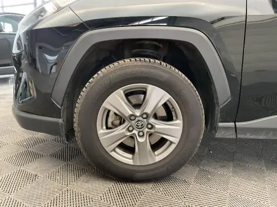 TOYOTA RAV4 V - voiture d'occasion - Photo 22