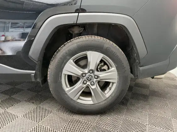 TOYOTA RAV4 V - voiture d'occasion - Photo 23