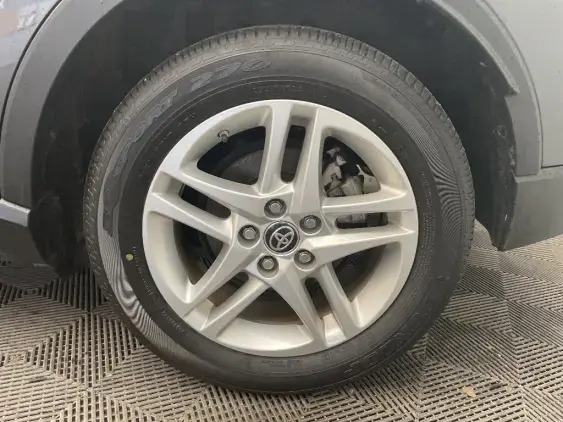 TOYOTA C-HR - voiture d'occasion - Photo 24