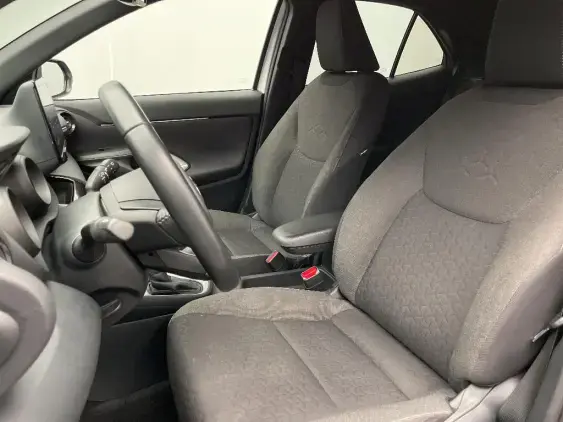 TOYOTA YARIS CROSS I - voiture d'occasion - Photo 18