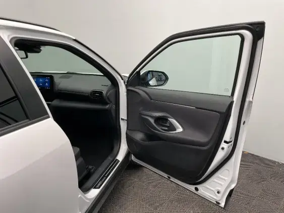 TOYOTA YARIS CROSS I - voiture d'occasion - Photo 20