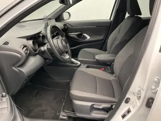 TOYOTA YARIS CROSS I - voiture d'occasion - Photo 18