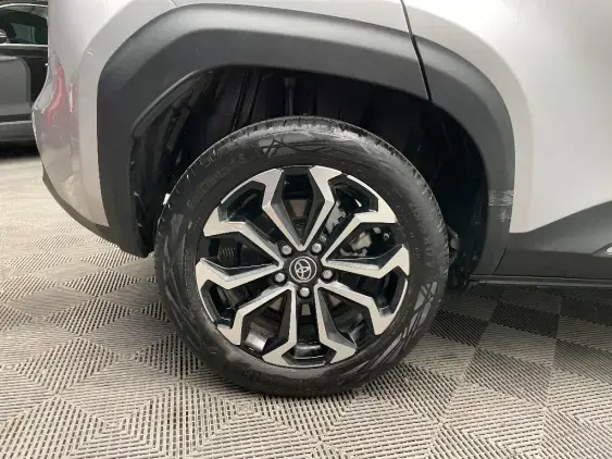 TOYOTA YARIS CROSS I - voiture d'occasion - Photo 24