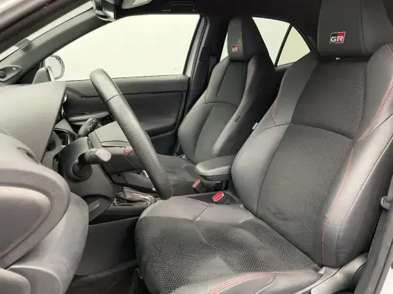 TOYOTA YARIS CROSS I - voiture d'occasion - Photo 18