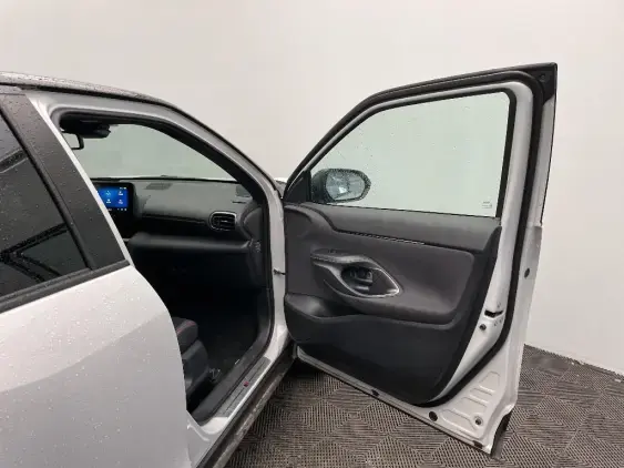 TOYOTA YARIS CROSS I - voiture d'occasion - Photo 20