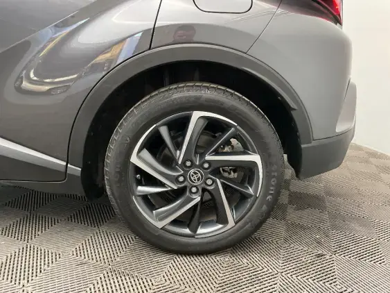 TOYOTA C-HR - voiture d'occasion - Photo 24