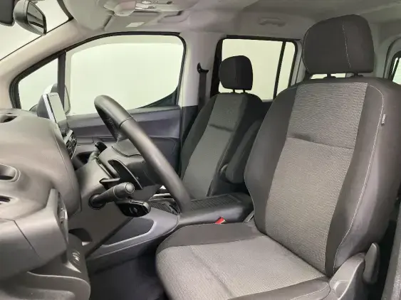 TOYOTA PROACE CITY VERSO - voiture d'occasion - Photo 17