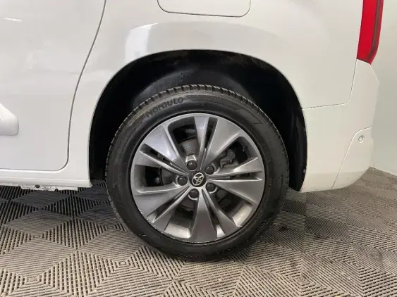 TOYOTA PROACE CITY VERSO - voiture d'occasion - Photo 23