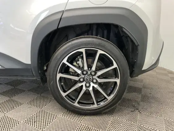 TOYOTA YARIS CROSS I - voiture d'occasion - Photo 24