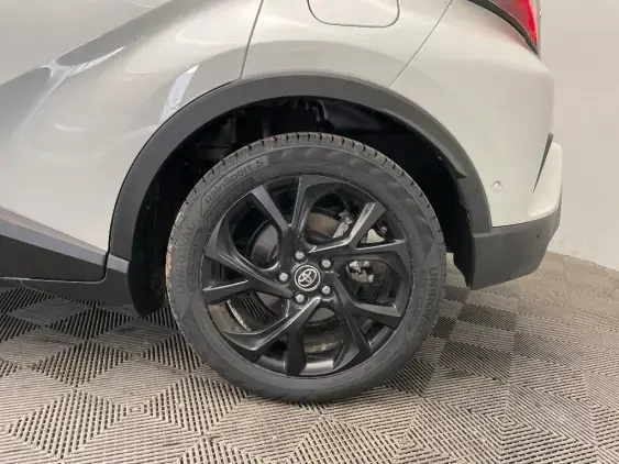 TOYOTA C-HR - voiture d'occasion - Photo 24