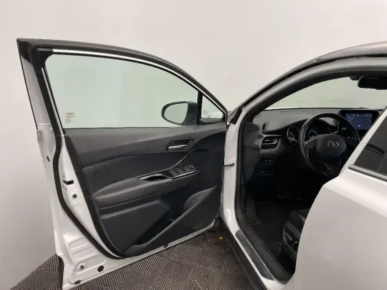 TOYOTA C-HR - voiture d'occasion - Photo 19