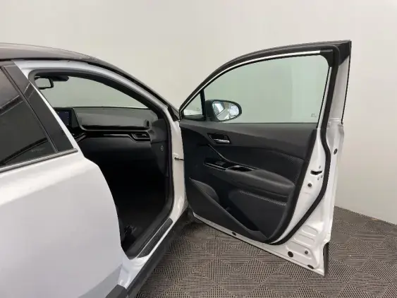 TOYOTA C-HR - voiture d'occasion - Photo 20