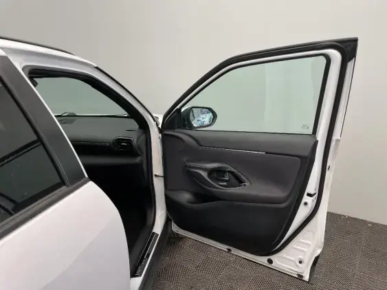 TOYOTA YARIS CROSS I - voiture d'occasion - Photo 20