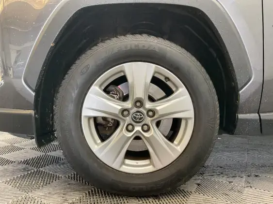 TOYOTA RAV4 V - voiture d'occasion - Photo 23