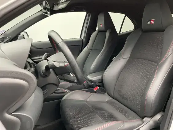 TOYOTA YARIS CROSS I - voiture d'occasion - Photo 18