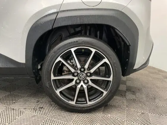 TOYOTA YARIS CROSS I - voiture d'occasion - Photo 24