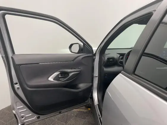 TOYOTA YARIS CROSS I - voiture d'occasion - Photo 19