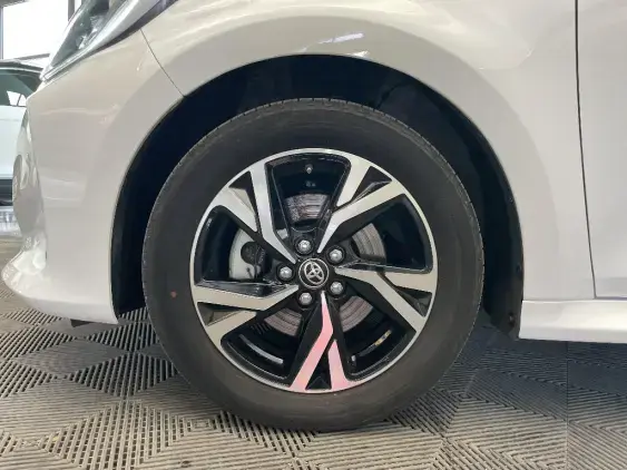 TOYOTA YARIS IV - voiture d'occasion - Photo 23