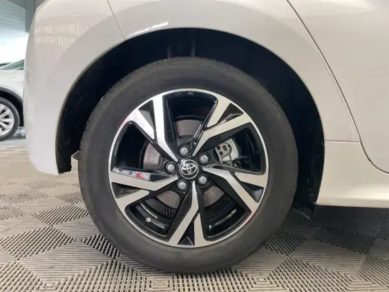 TOYOTA YARIS IV - voiture d'occasion - Photo 25