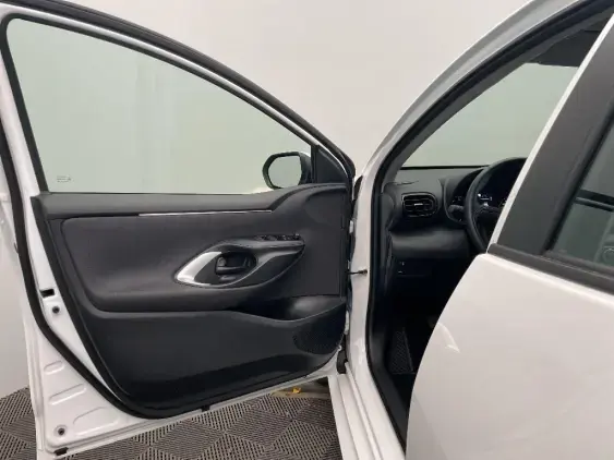 TOYOTA YARIS IV - voiture d'occasion - Photo 19