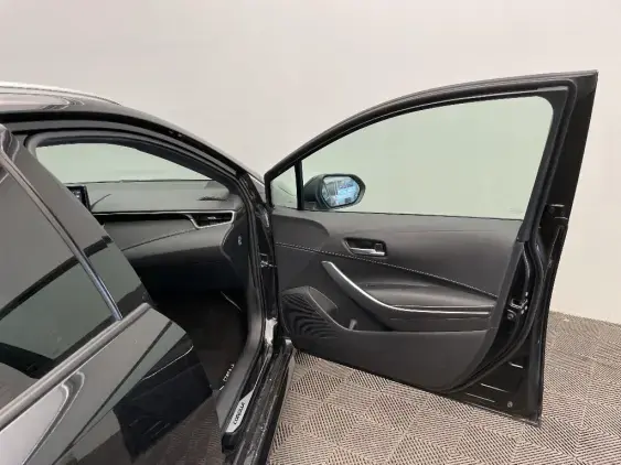 TOYOTA COROLLA TOURING SPT X - voiture d'occasion - Photo 20