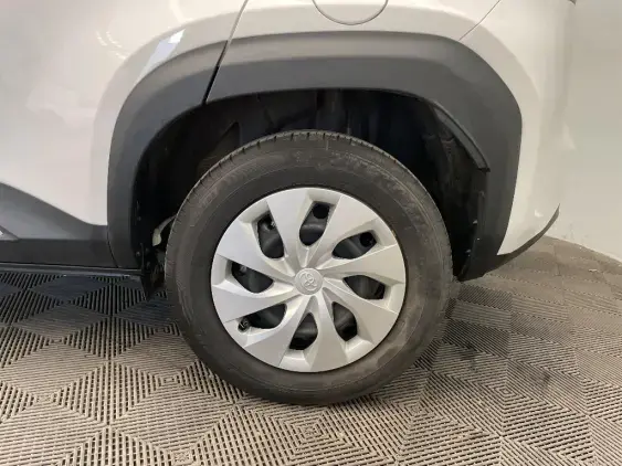 TOYOTA YARIS CROSS I - voiture d'occasion - Photo 24