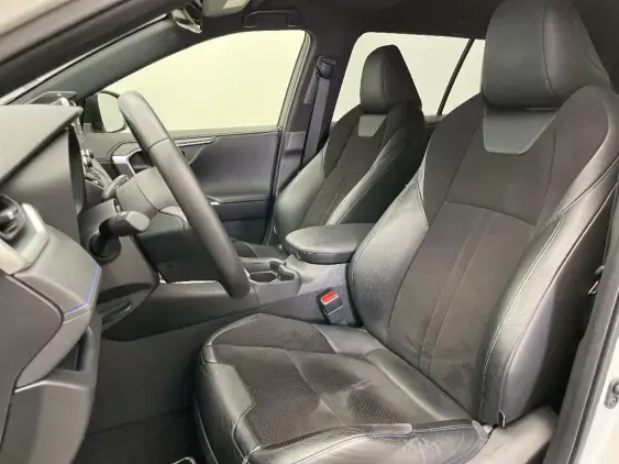 TOYOTA RAV4 V - voiture d'occasion - Photo 18