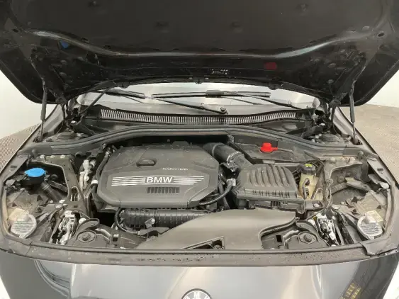 BMW SERIE 1 F40 - voiture d'occasion - Photo 20