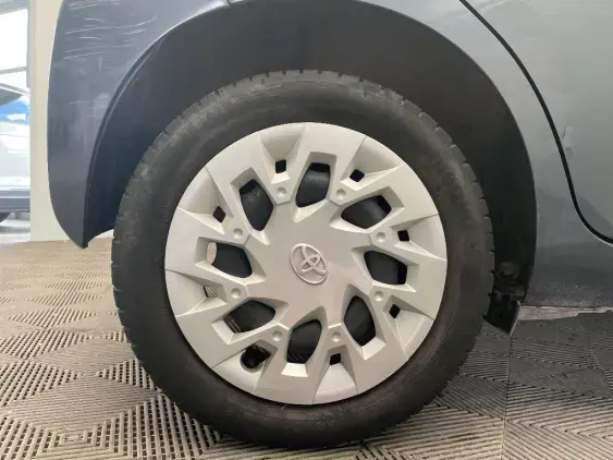 TOYOTA AYGO II - voiture d'occasion - Photo 25