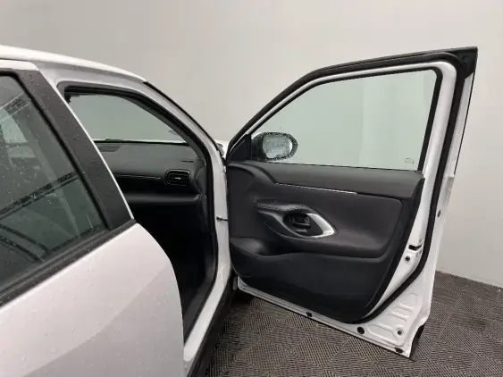 TOYOTA YARIS CROSS I - voiture d'occasion - Photo 20