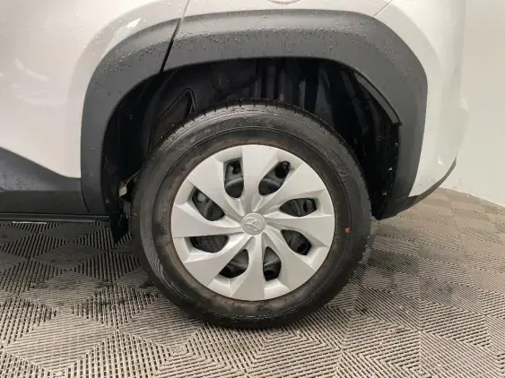 TOYOTA YARIS CROSS I - voiture d'occasion - Photo 24