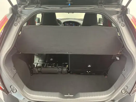 TOYOTA AYGO X - voiture d'occasion - Photo 16