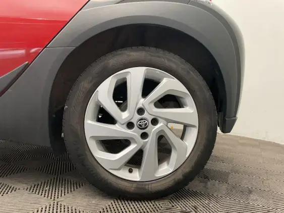 TOYOTA AYGO X - voiture d'occasion - Photo 24