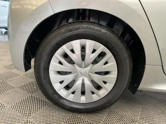 TOYOTA YARIS IV - voiture d'occasion - Photo 25