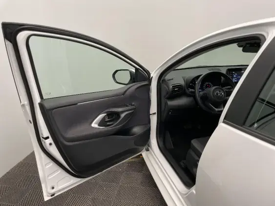 TOYOTA YARIS IV - voiture d'occasion - Photo 19