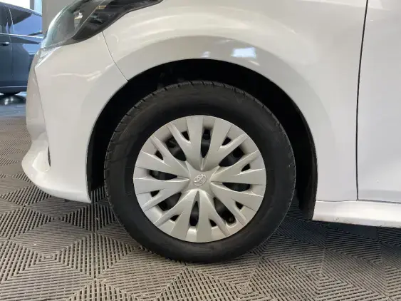 TOYOTA YARIS IV - voiture d'occasion - Photo 23