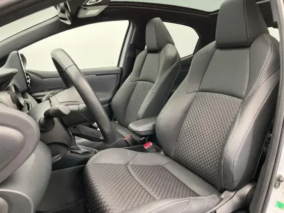 TOYOTA YARIS IV - voiture d'occasion - Photo 18