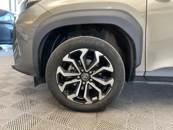 TOYOTA YARIS CROSS I - voiture d'occasion - Photo 23