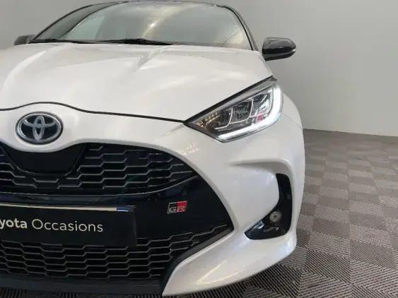 TOYOTA YARIS IV - voiture d'occasion - Photo 22