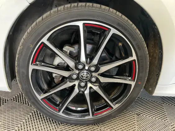 TOYOTA YARIS IV - voiture d'occasion - Photo 23