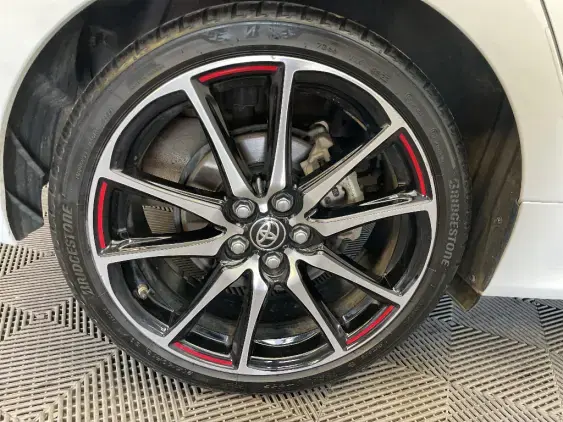 TOYOTA YARIS IV - voiture d'occasion - Photo 25